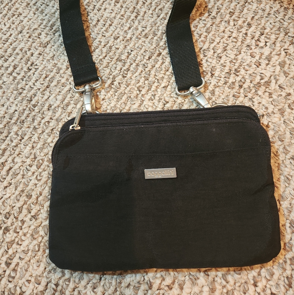 Baggallini Crossbody Purse
